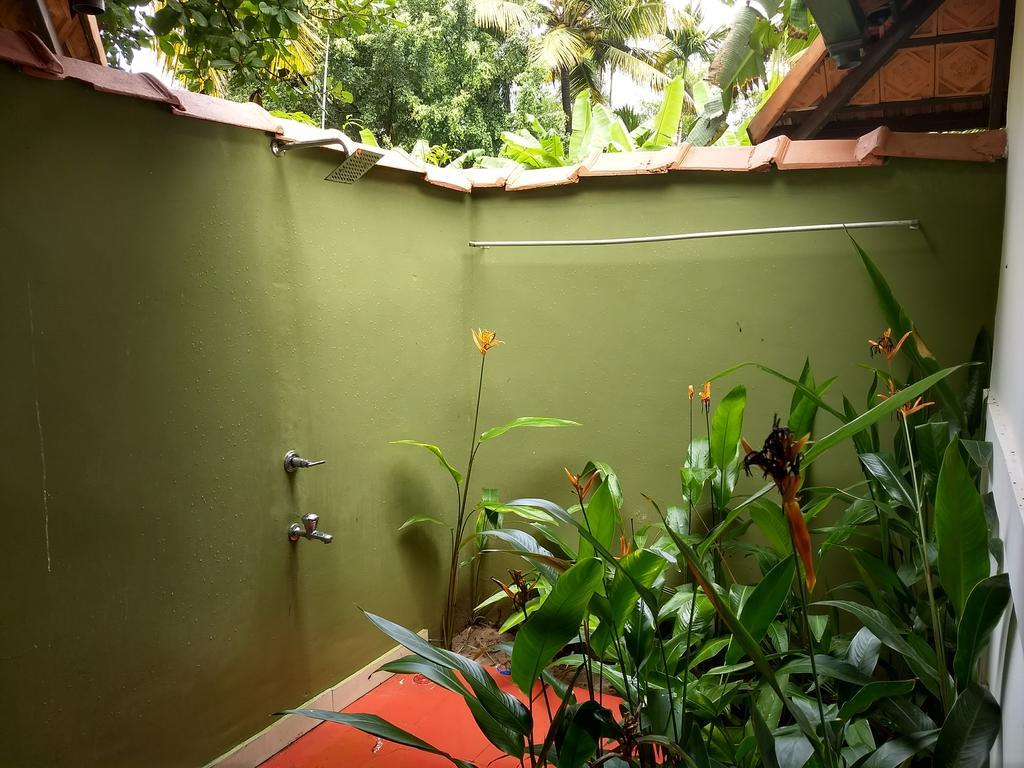 Palmgrove Lake Resort Alappuzha ภายนอก รูปภาพ